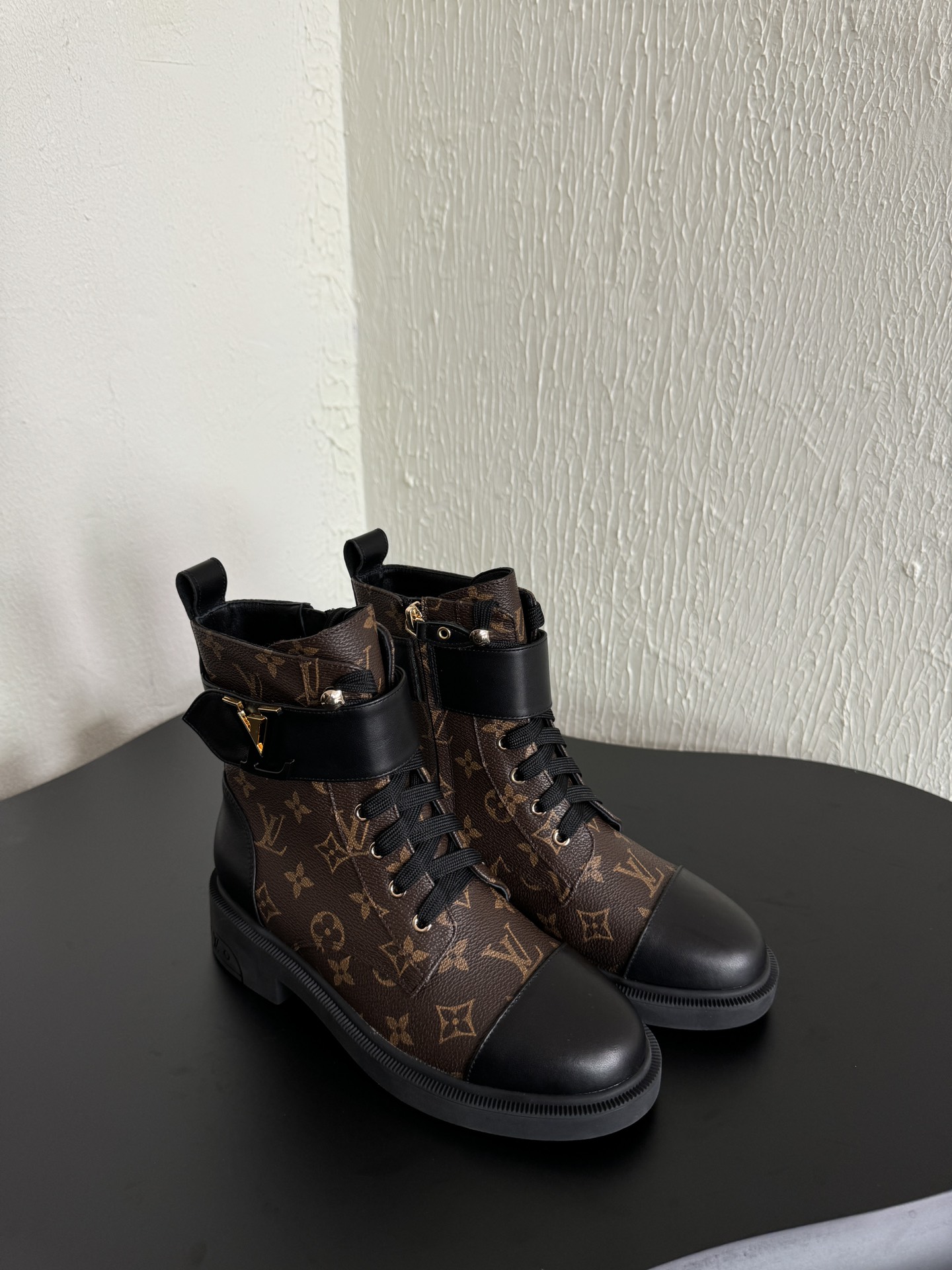 LV Citizen Flat Ranger Boot 1ADCJ6